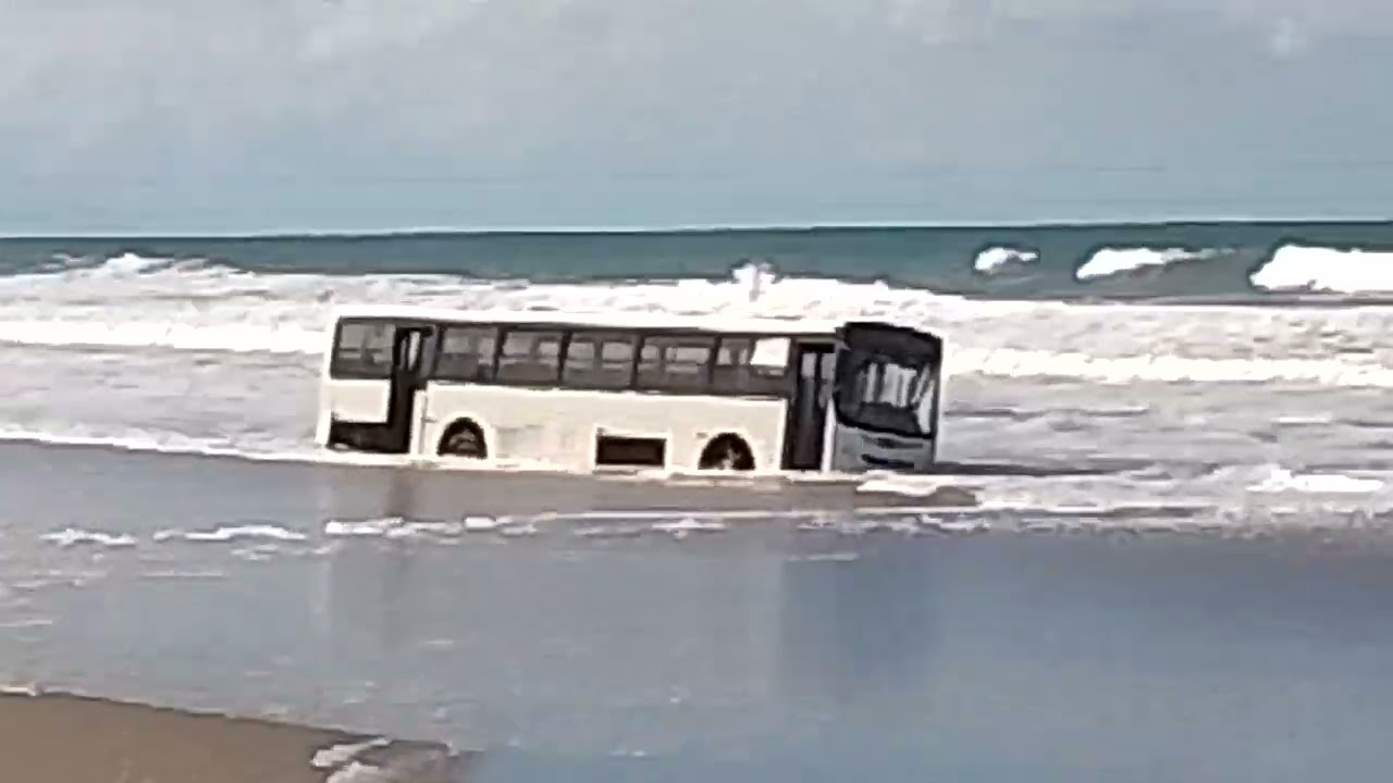 Ressaca da maré em Ilha Comprida SP.(3)