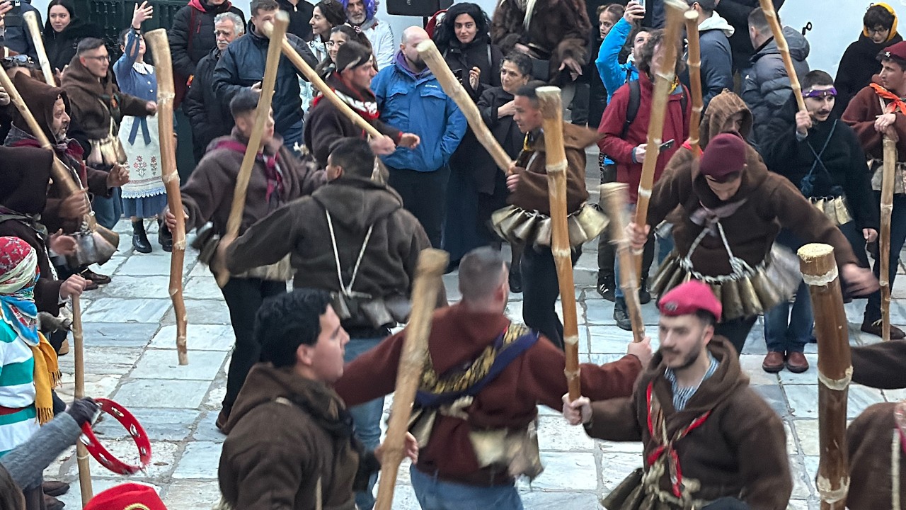 Νάξος: Ταξίδι στον Χρόνο - Κουδουνάτοι της Απείρανθου | Koudounatoi of Apeiranthos, Naxos