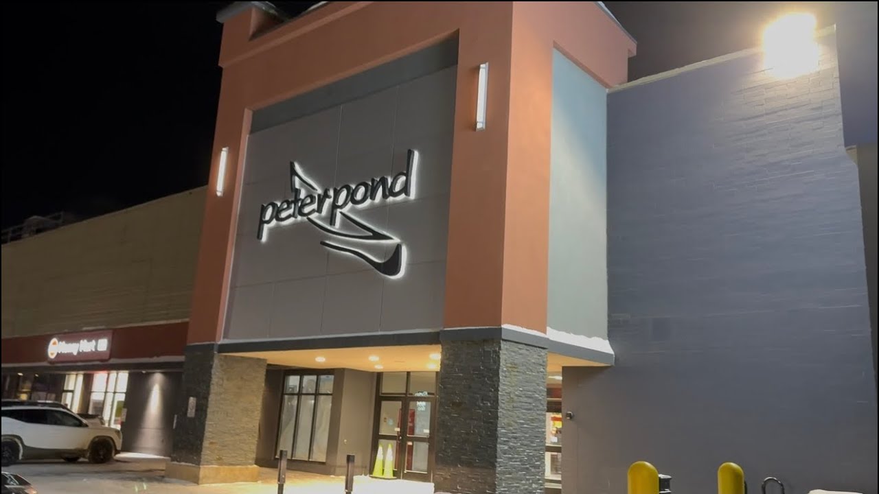 Peter Pond Mall walking Tour | Malls in Canada 