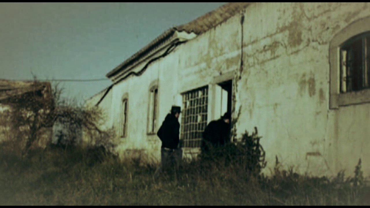Defuntos - A Eterna Dan&ccedil;a Da Morte (Official Music Video)