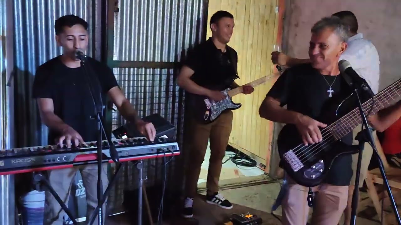 ENGANCHADOS CHAQUEÑOS EN VIVO - GRUPO CONDOR (SAN MIGUEL CTES)
