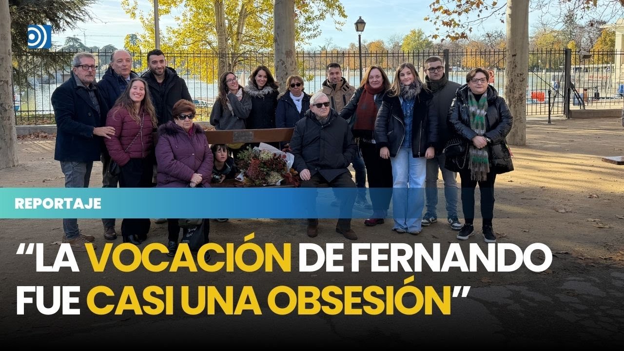 Un banco en el Retiro recuerda a Fernando L&aacute;zaro