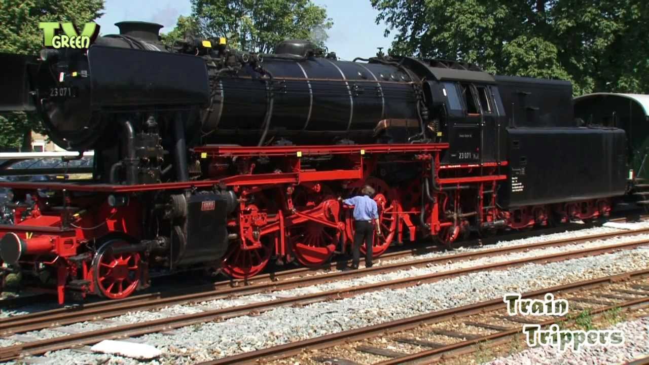 Steamloco 23071 VSM stoomtrein steaming over the Veluwe, Holland
