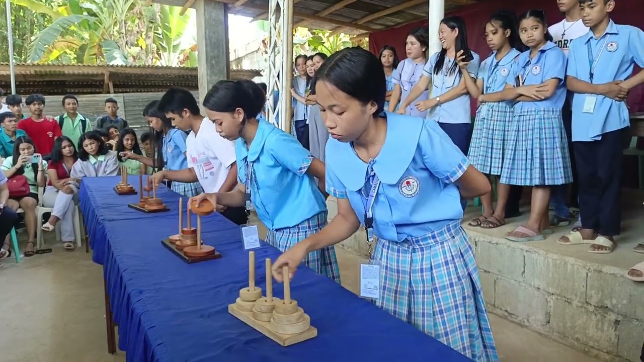 Who will win in the tower of hanoi competition? Watch this!