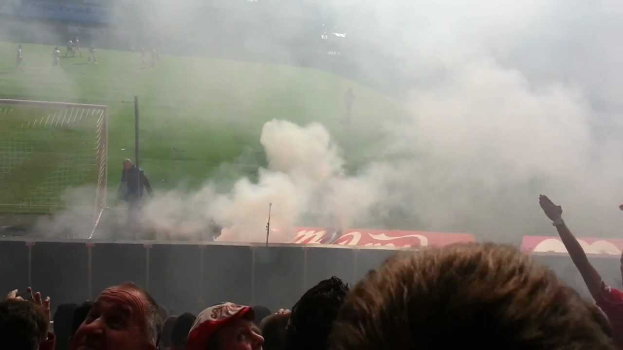 Fumigènes : Standard - Anderlecht 07 10 12 (T3 Part 2)