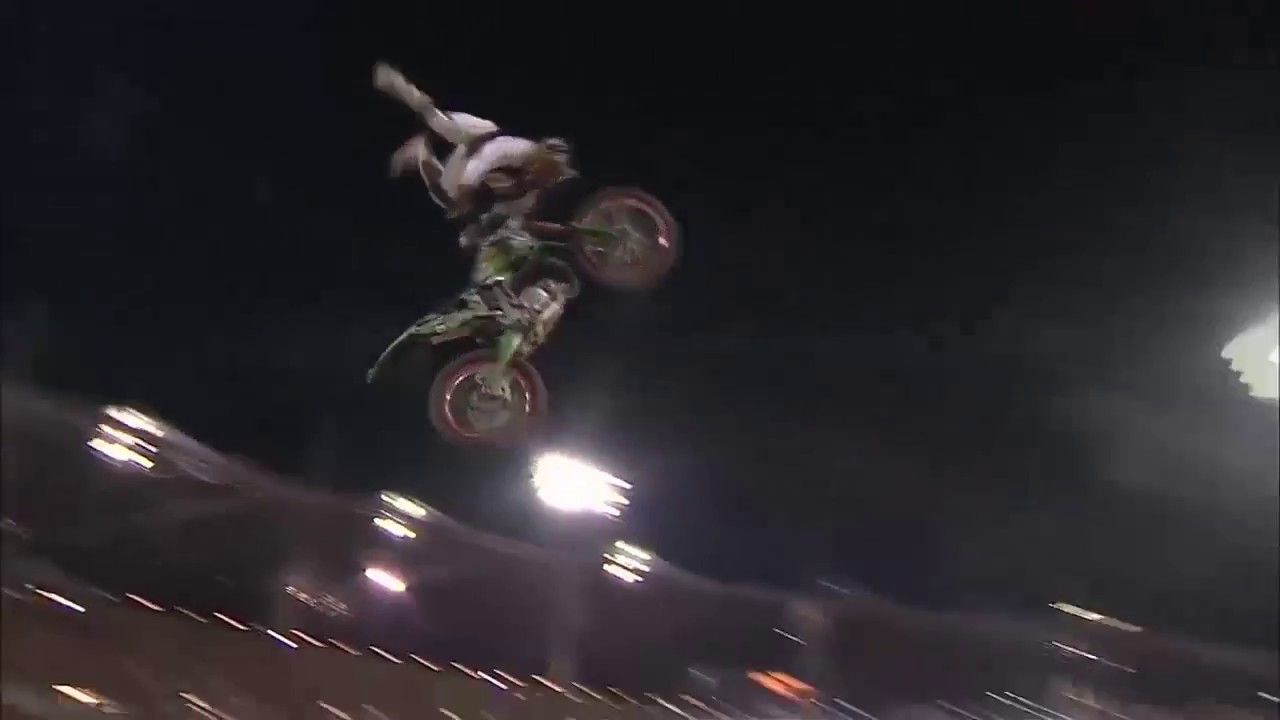 ACROBACIAS DE MOTOS - PER&Uacute; EXTREMO