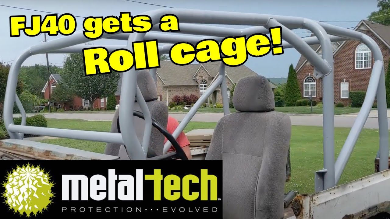 Rolled FJ40 gets a Metaltech roll cage