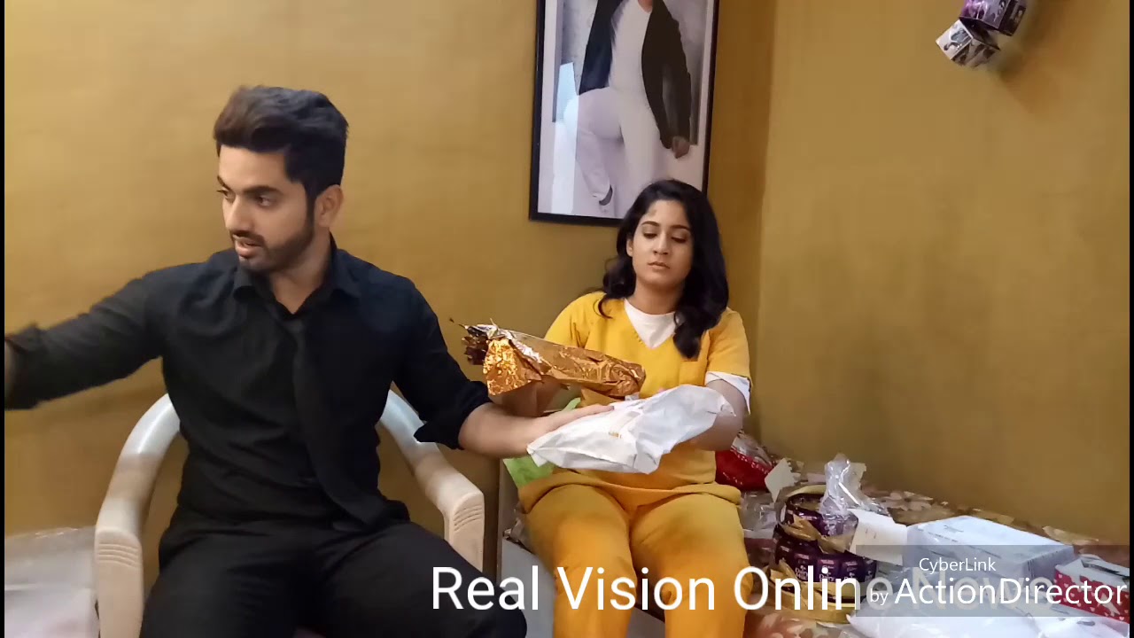 Zain Imam and Aditi Naamkaran Adiza Avneil uncut exclusive gifts segment @ Real Vision Online News