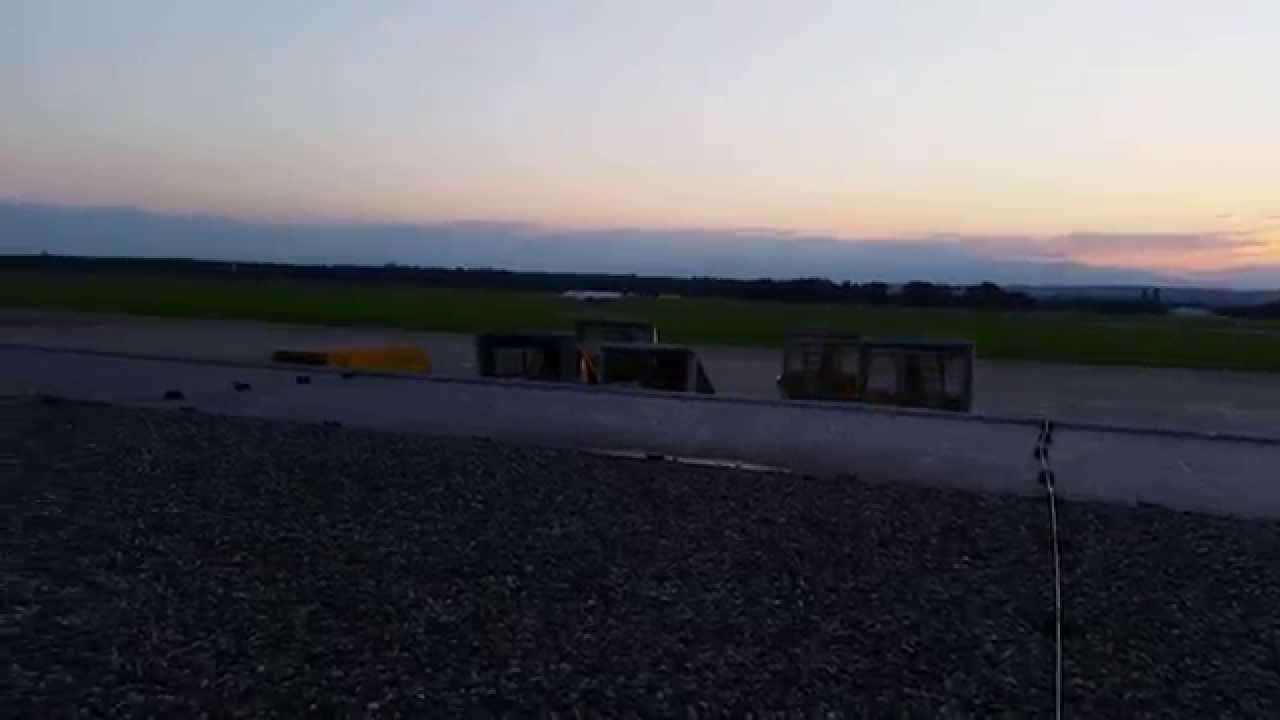 Flughafen Graz - Flugzeugstart