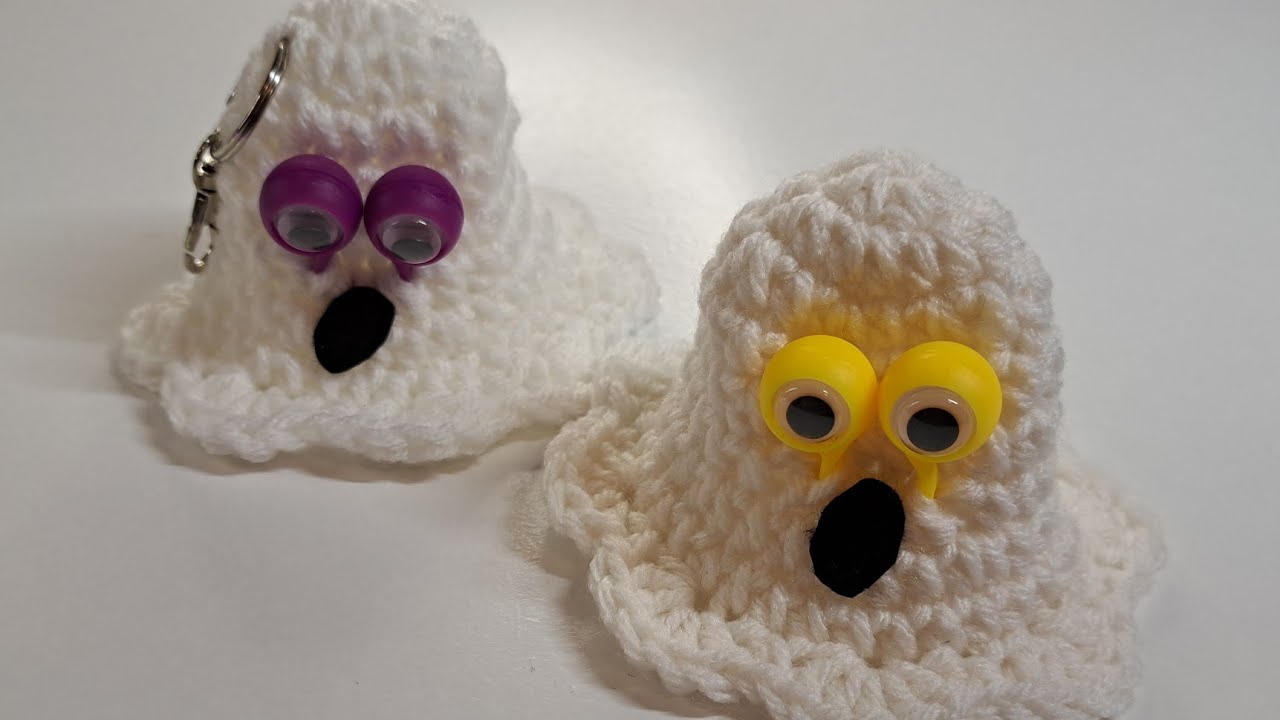 Как связать крючком жуткое привидение с игрушечными глазками #crochet