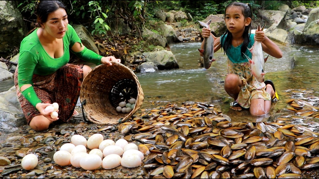 Catch many fish & pick mussel/ Grill fish spicy & Boiled mussel- Cooking crab soup for dinner