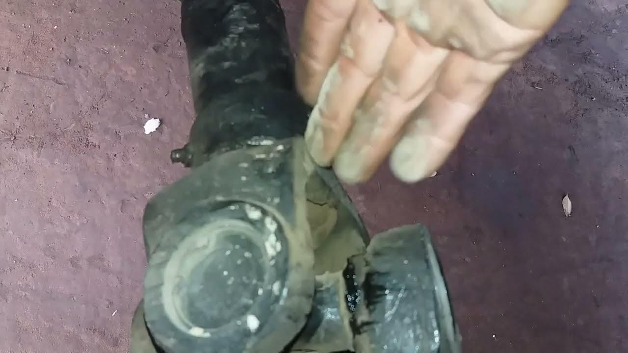 Sửa chữa xe tải, kiểm tra khi xe chạy bị rung lắc