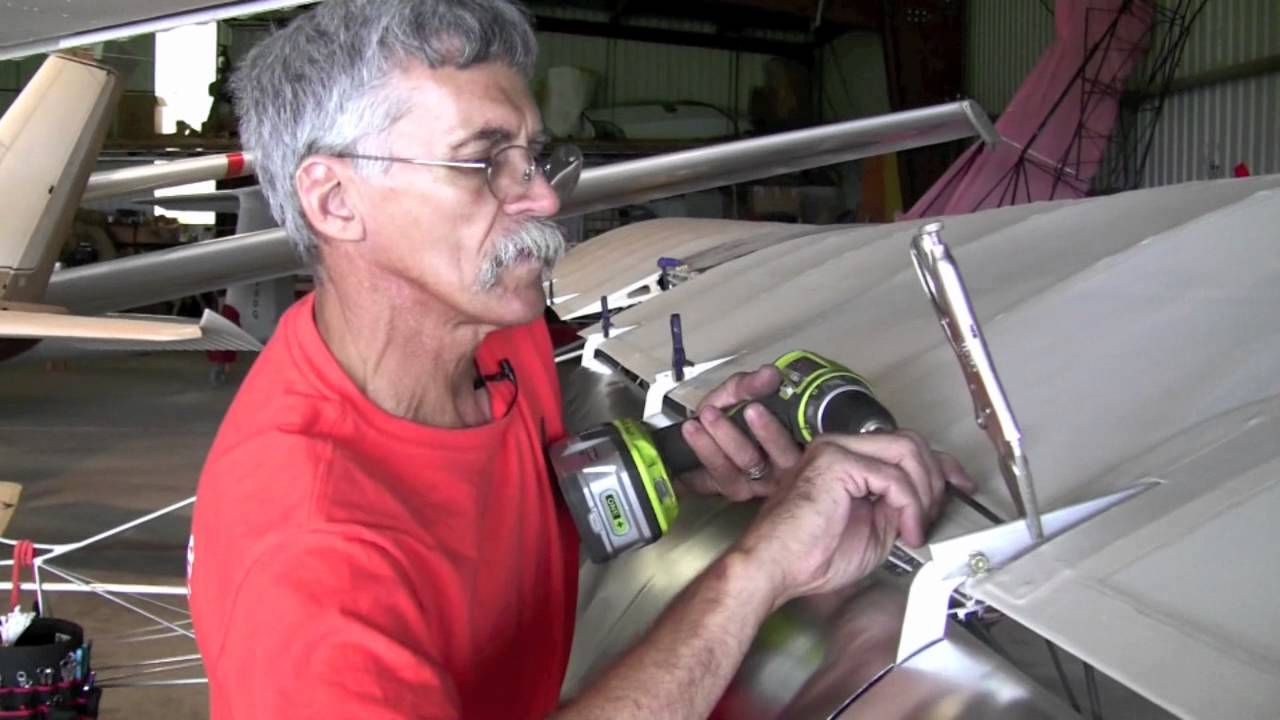 How to attach a Belite Flaperon