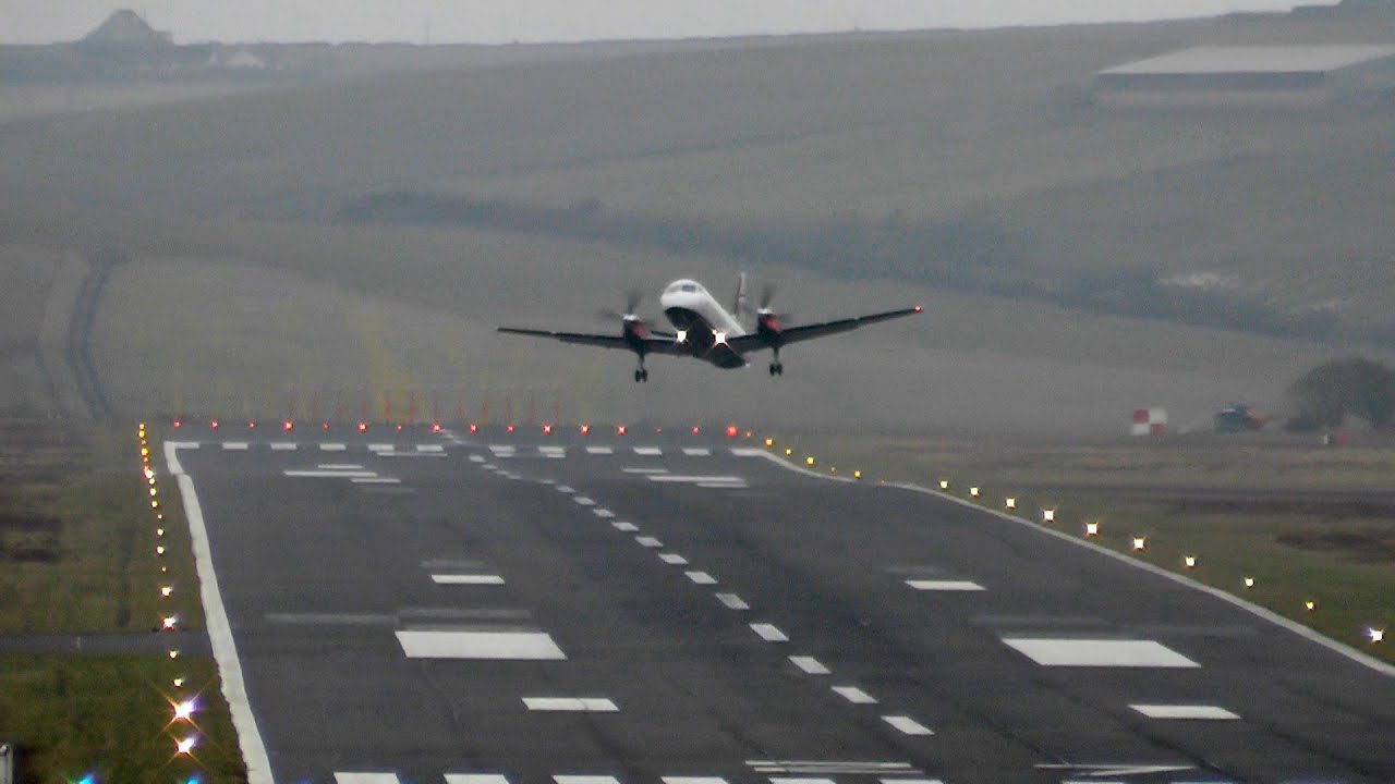 STRONG Crosswind Kirkwall Airport (Orkney Islands) 9th February 2022
