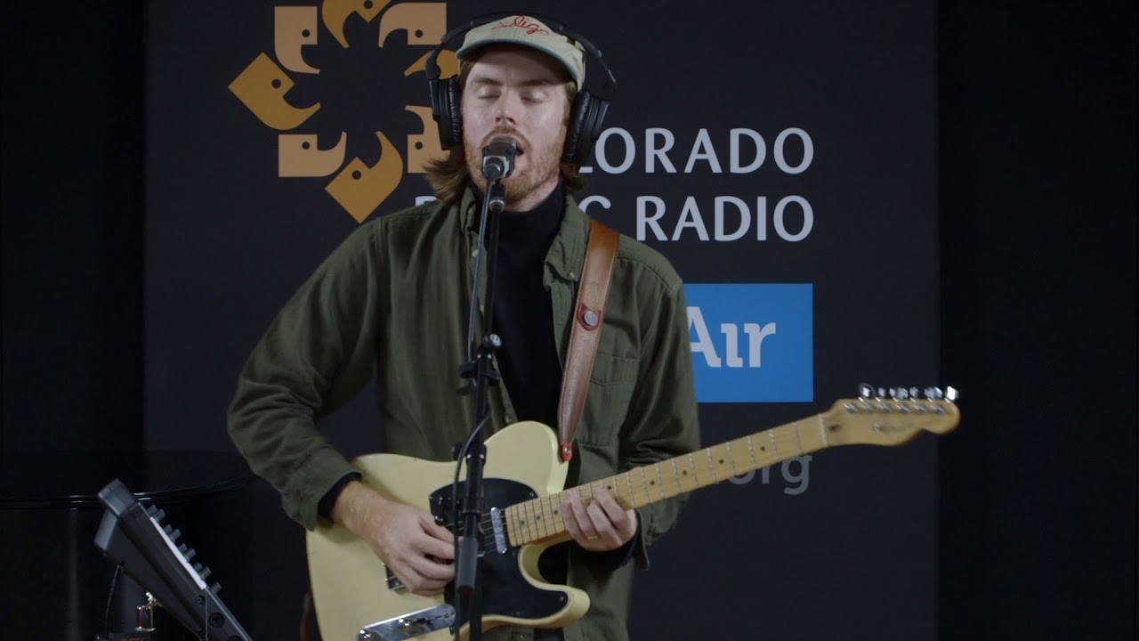 Wild Nothing performs 
