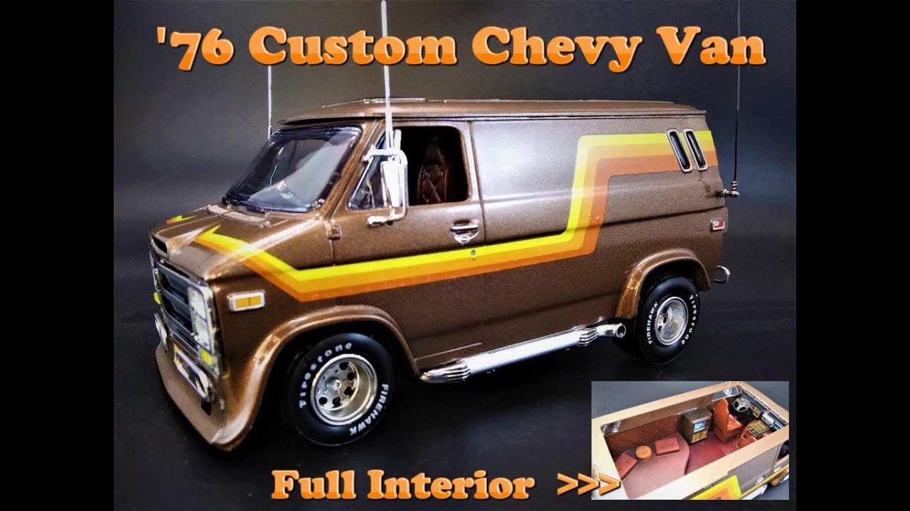 1976 Chevy G Series Custom Van with Full Interior 350 1/25 Scale Model Build Review Revell