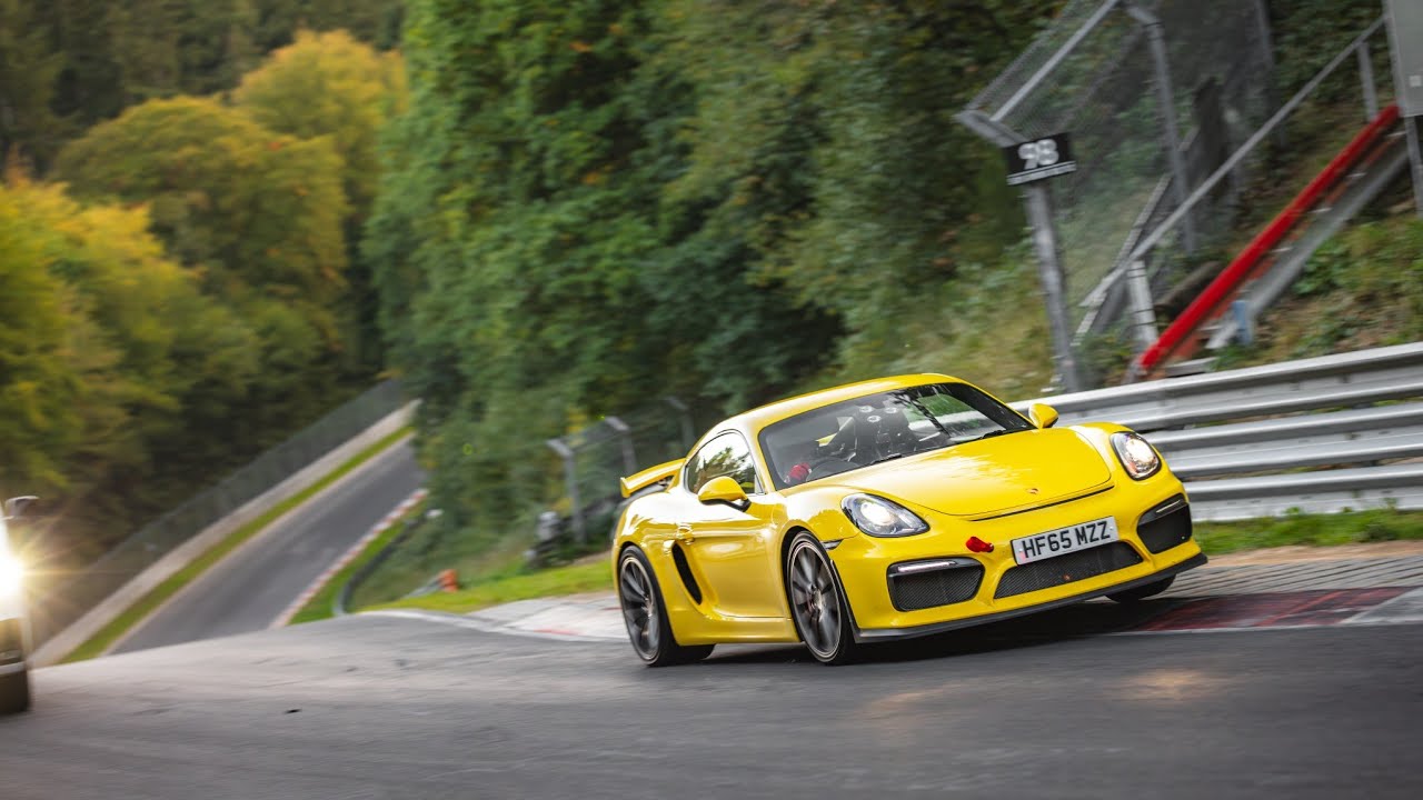 Porsche 981 GT4 trying to keep up with a 718 GT4, NURBURGRING, NORDSCHLEIFE, 04.10.23