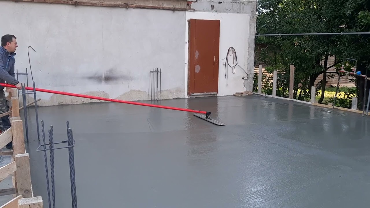 spatola in magnesio per lisciatura cemento