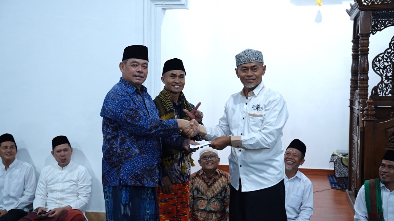 Bupati Lahat Melaksanakan Kegiatan Safari Ramadhan di Masjid Jami’ Al Kautsar Kec Lahat Selatan .