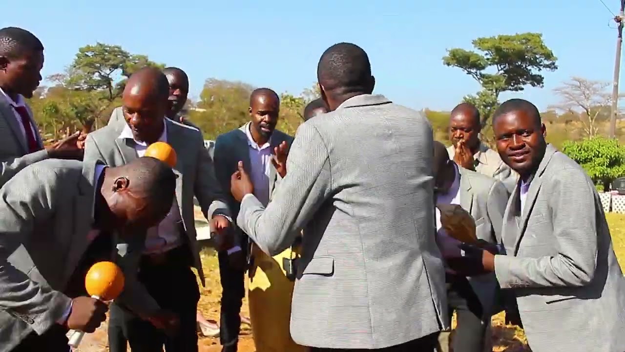 TICHARIWANA ZORORO LIVE PERFORMANCE BY TRINITY SINGERS 