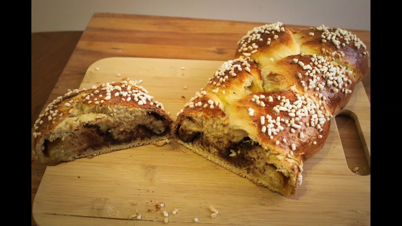 TRECCIA DOLCE AL DOPPIO CIOCCOLATO CON PASTA MADRE - (PASSO PASSO)