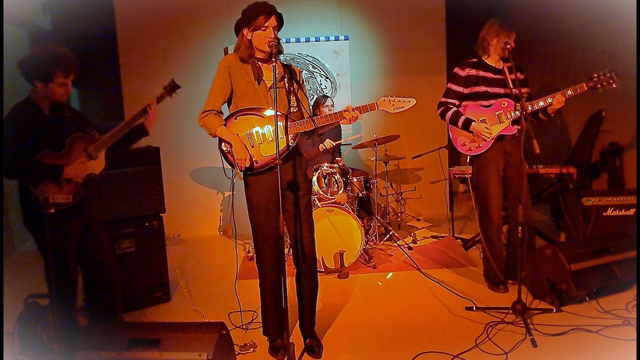 MAMA SONIC opening act - Helen of Troy