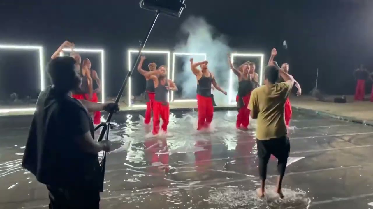 Making Of Roga Roga Nzungu