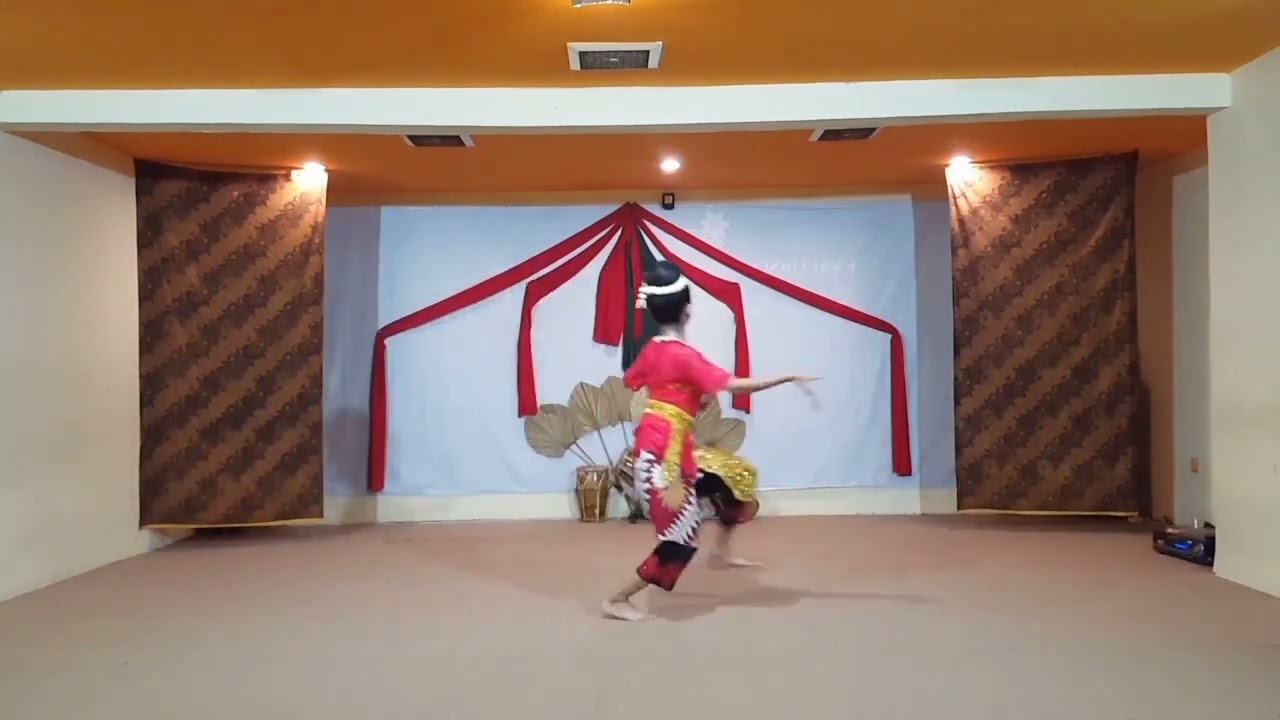 kyanizka putman | jaipongan RAWA GEDE