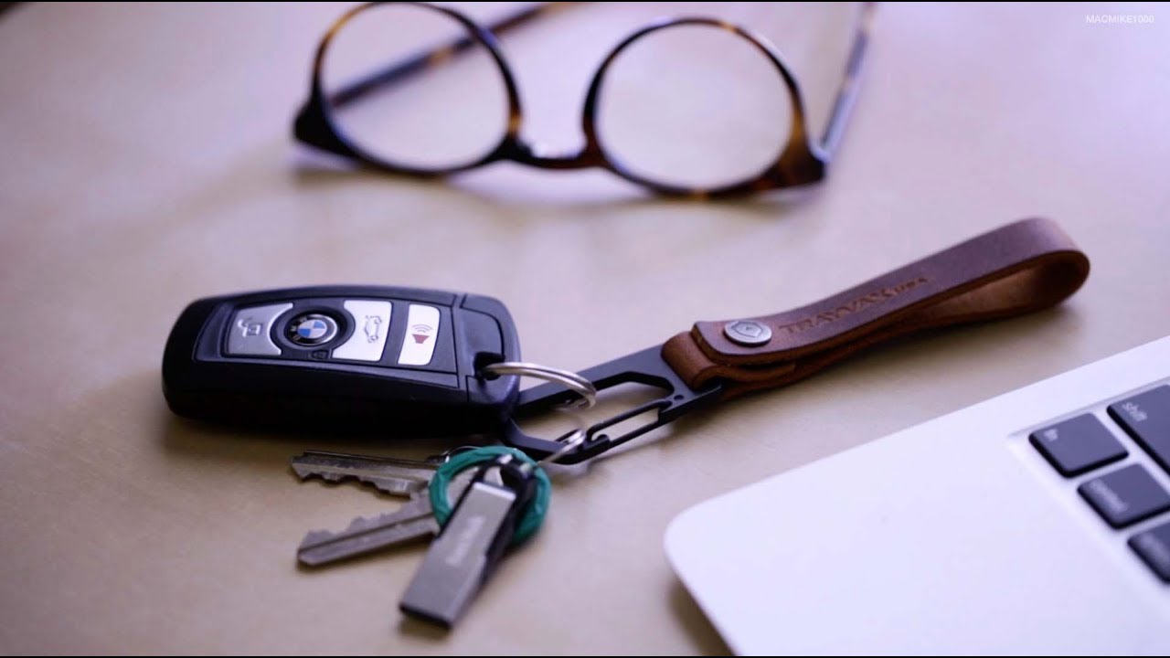 Trayvax Keyton Clip Carabiner Keychain (Tobacco Brown)