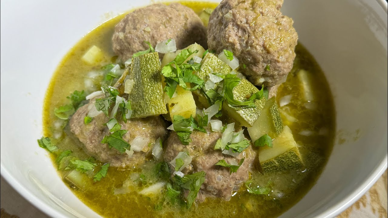 “ALBÓNDIGAS DE RANCHO EN CALDILLO VERDE” RECETA DE LA ABUELA / SOPA DE ALBÓNDIGAS