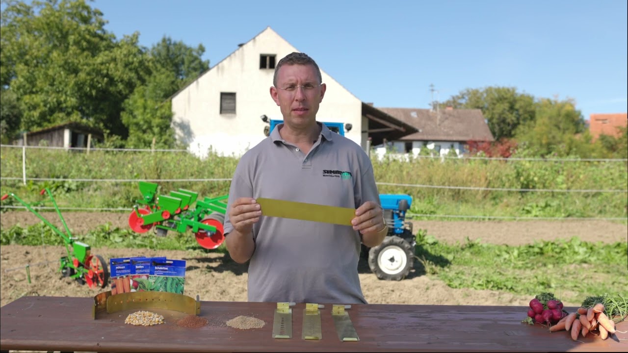 Sembdner Gemüsesämaschine GSD mit Geräteträger GW für Dreipunktanbau und Granulatstreuer GRG seeder