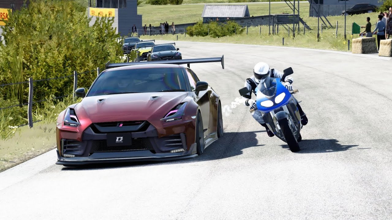 Suzuki TL1000R vs Nissan GT-R Sports Cars at Old SPA
