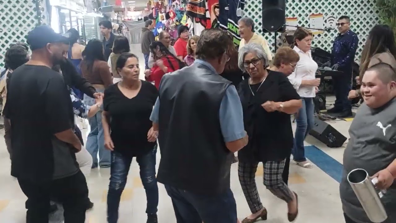 Alfredo's musical y Ritchie 