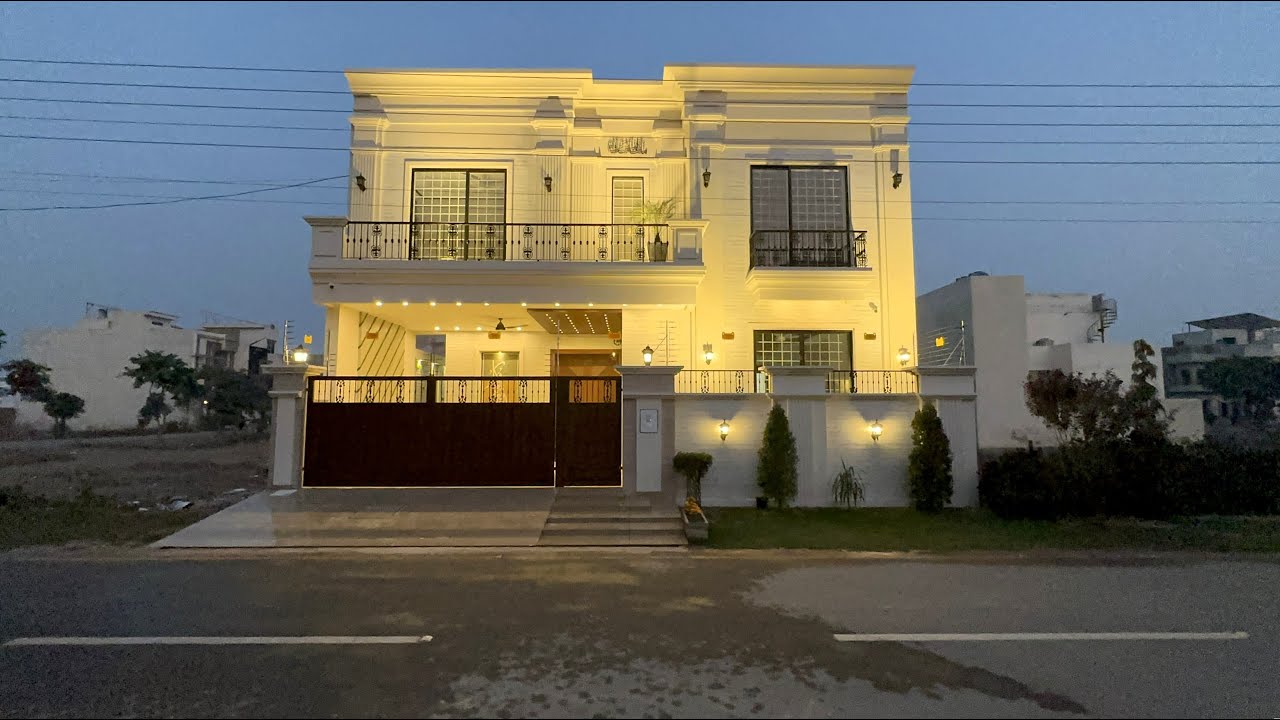10 Marla Omani Style House for Sale in Rafi Gardens Main Madhali Road Sahiwal