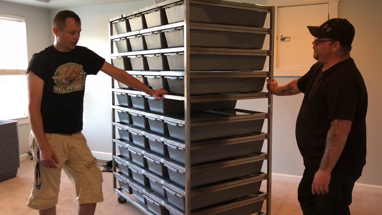 Freedom Breeder 1040 rack build