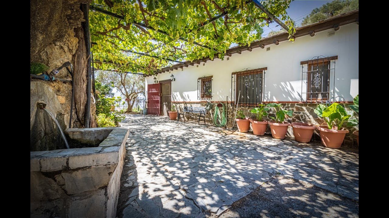 Walkthrough Property video Tour. Cortijo-Country House for sale in The Alpujarras-Lanjarón.