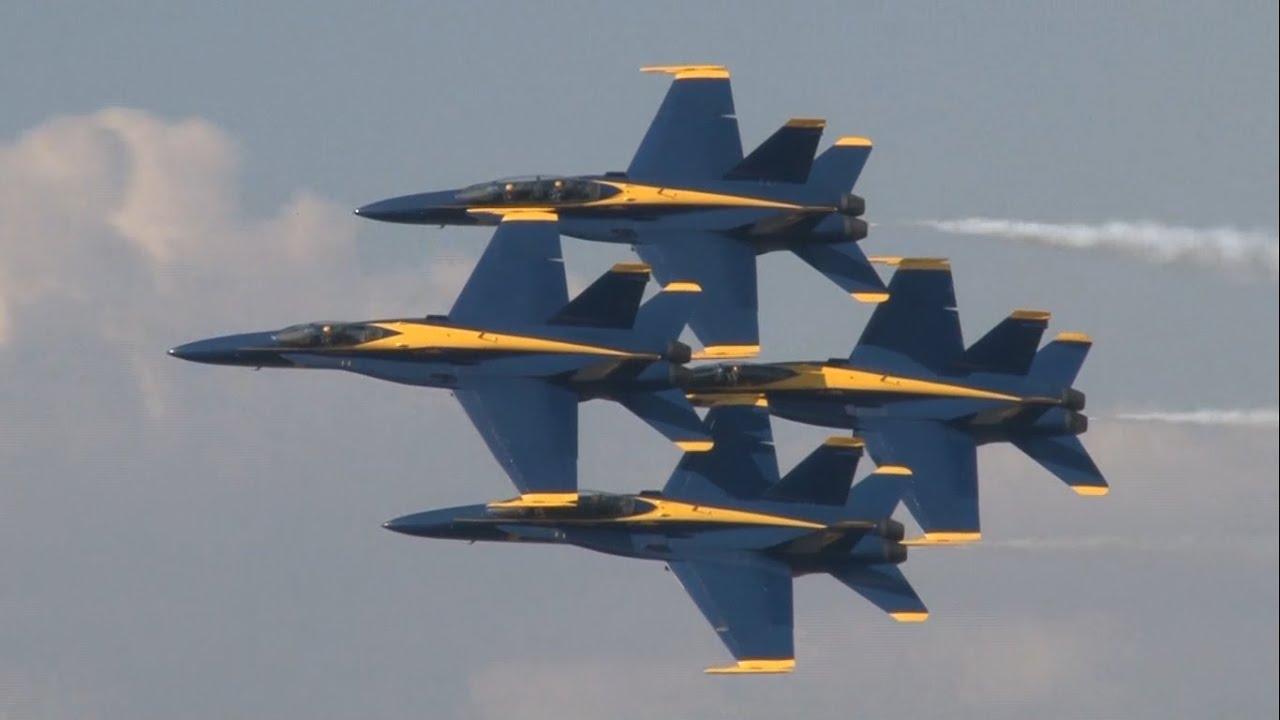 2012 Blue Angels Homecoming Airshow - US Navy Blue Angels