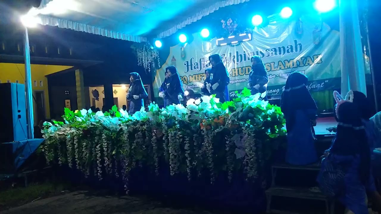 Fareen dkk Tampil d acara Haflah Akhirus Sanah