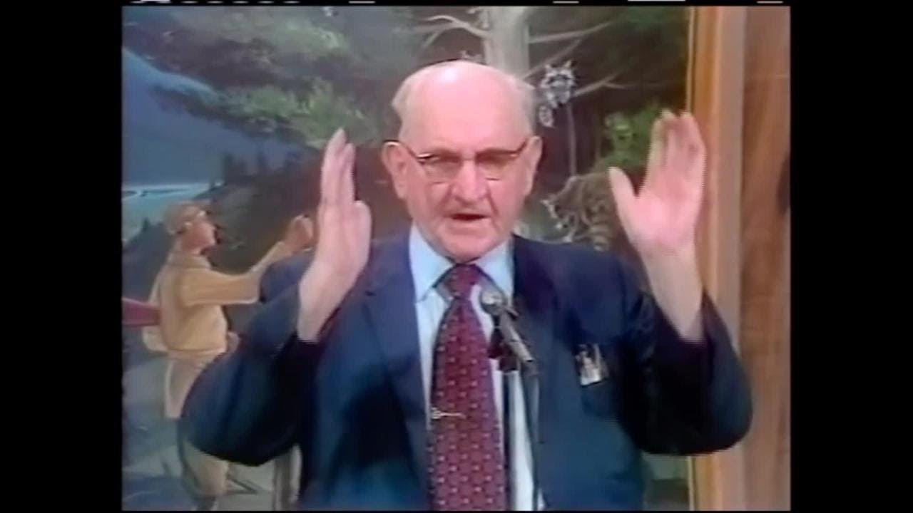 Knoxville's legendary Cas Walker's message to 'thugs'