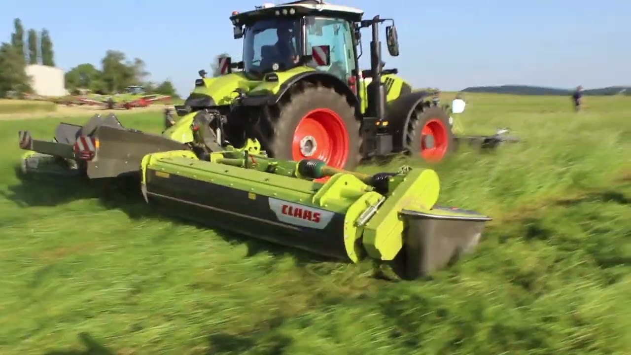 Premiéra žací kombinace Claas Disco 9300 Direct Swather