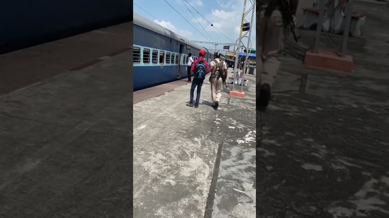 #police #arrestedyouth  #ganja #taskar in #train#shorts #video
