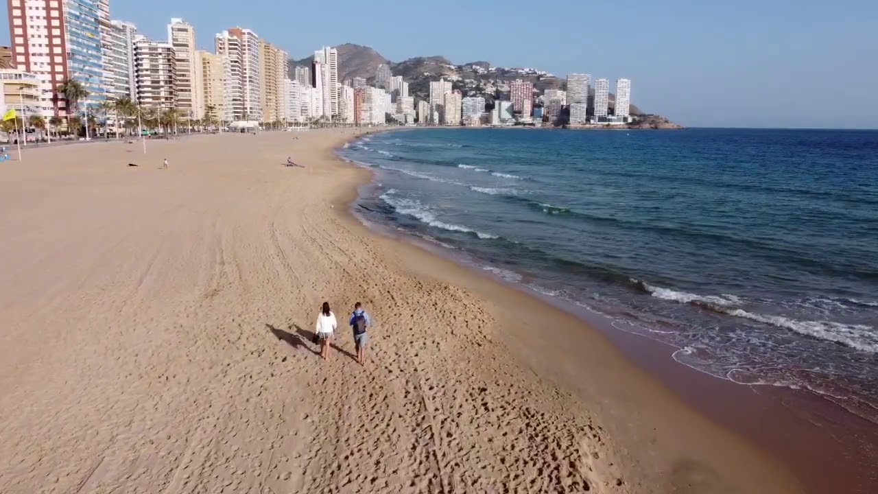 5 minutes stress release relaxing backdrop of Levante Beach Benidorm sea waves walk along the beach