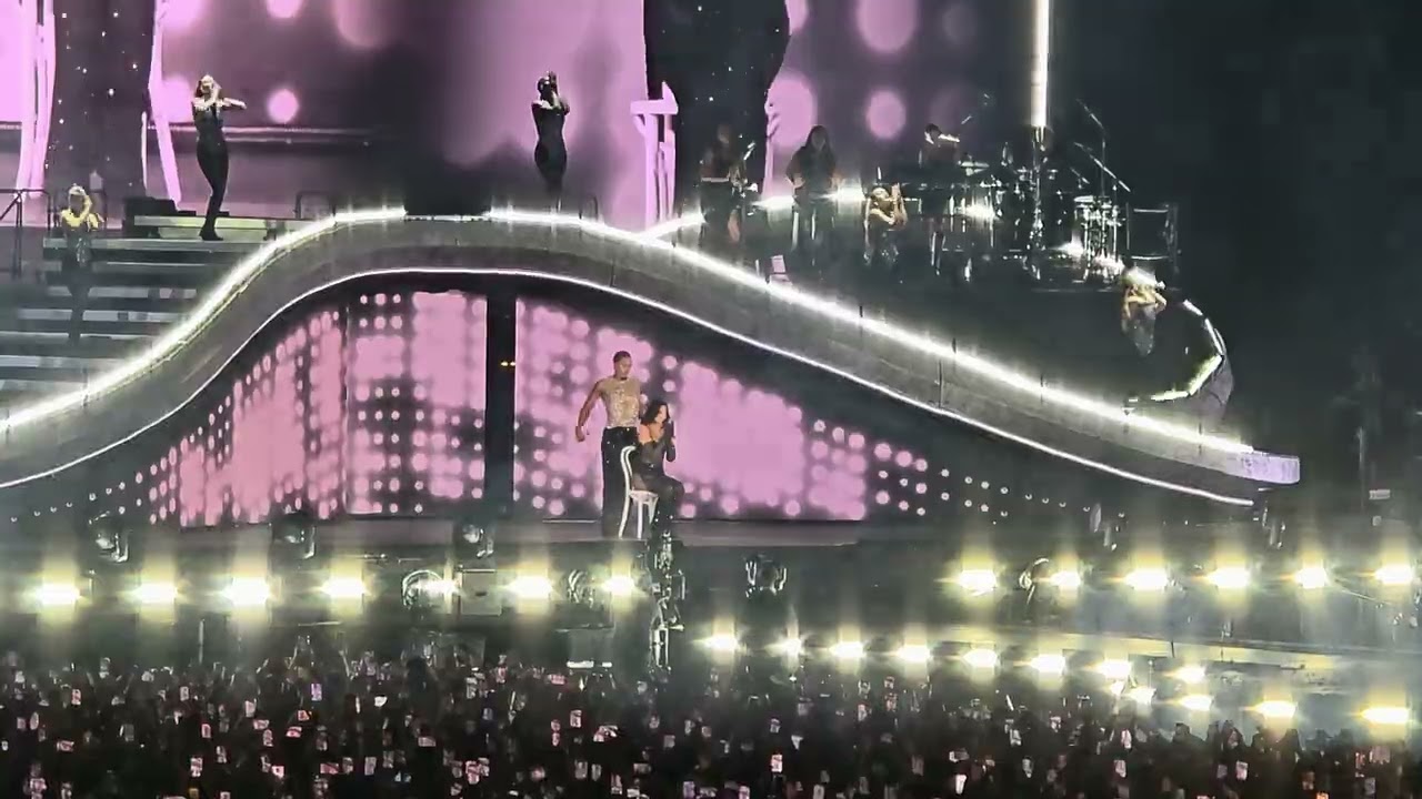 Whatcha Doing - Dua Lipa, Estadio GNP, México en vivo 2025