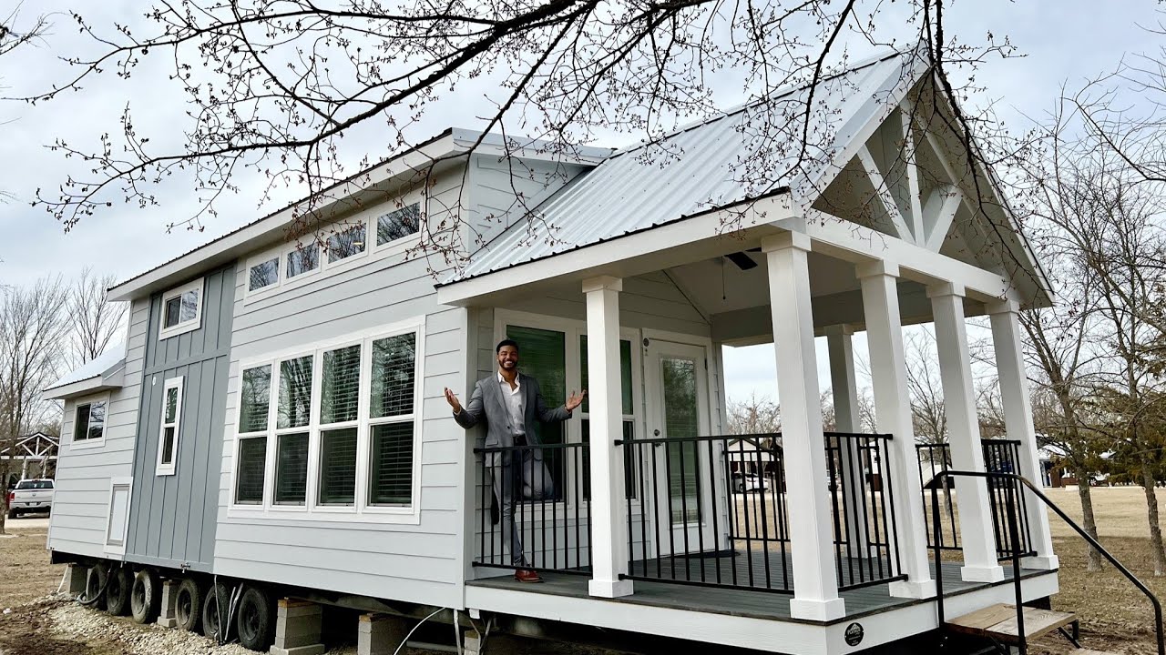 NEW DESIGN Tiny Home with a LOFT and great PARKVIEW - private bedroom downstairs