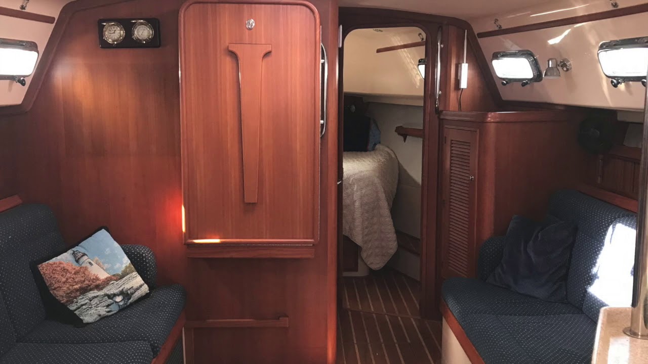 2004 Island Packet 370