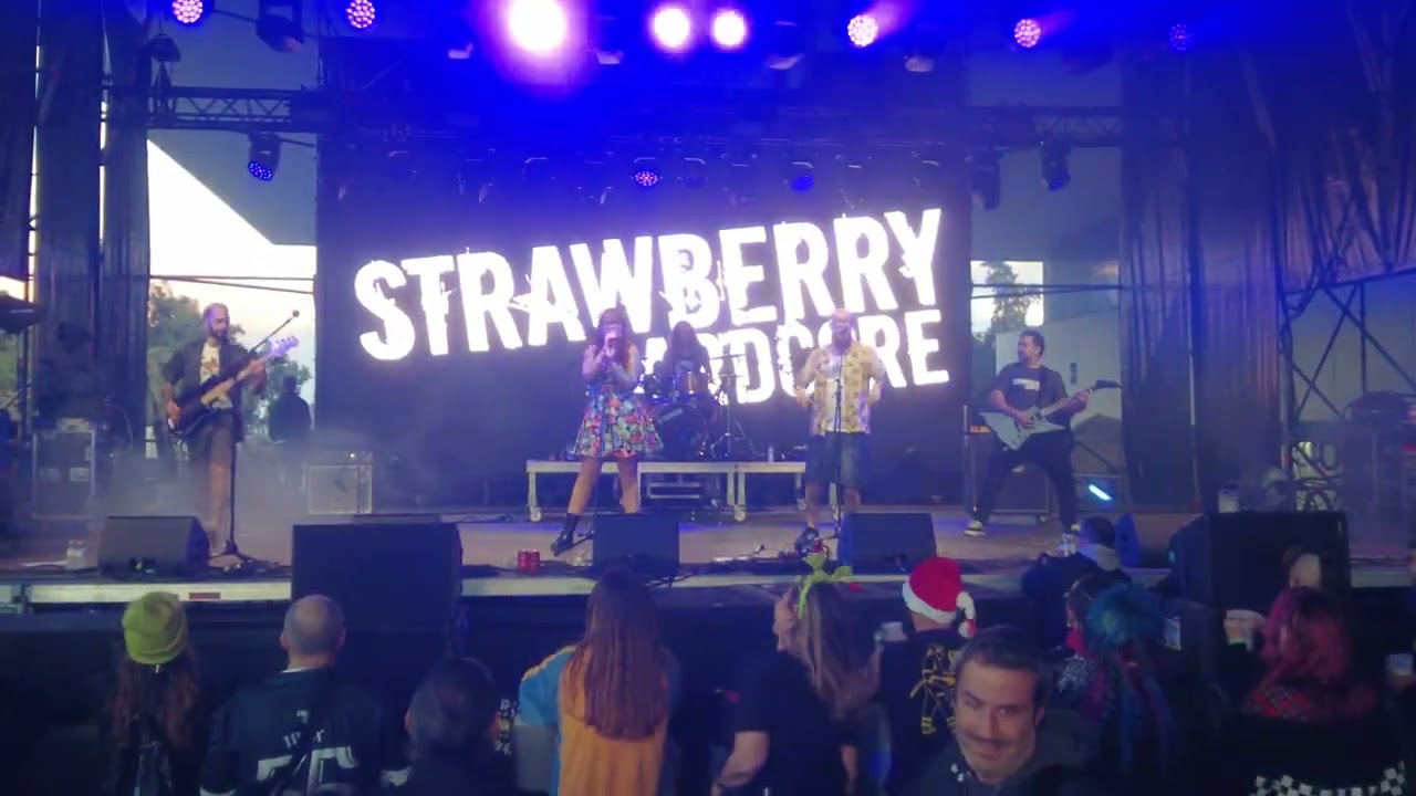 strawberry hardcore (conciertos antes de navidad) (jerez de la frontera 20 de diciembre de 2025)
