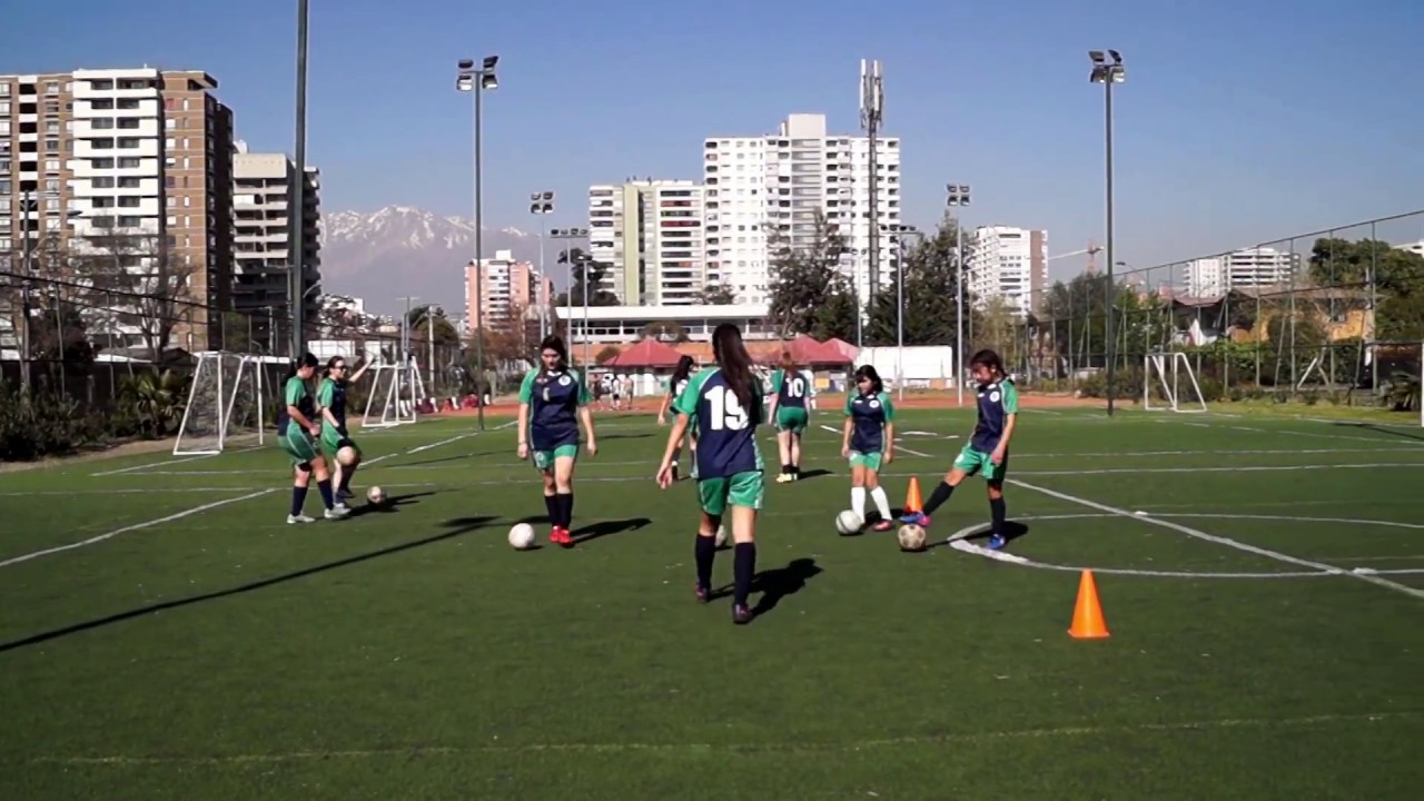 Entrenamiento Red Fútbol Femenino - Pase y posesión de balón