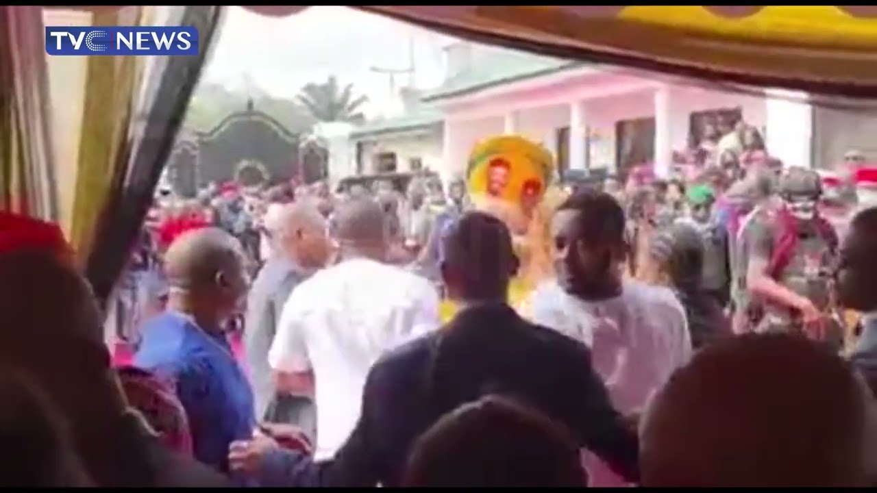 (VIDEO) Drama As Bianca Ojuwku Slaps Obiano's Wife at Soludo's Swearing-In Ceremony