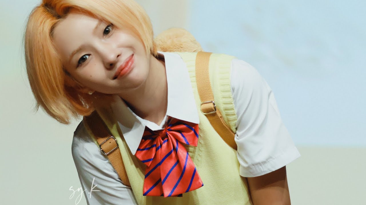 240818 WM *Klaxon* Soyeon Fancam