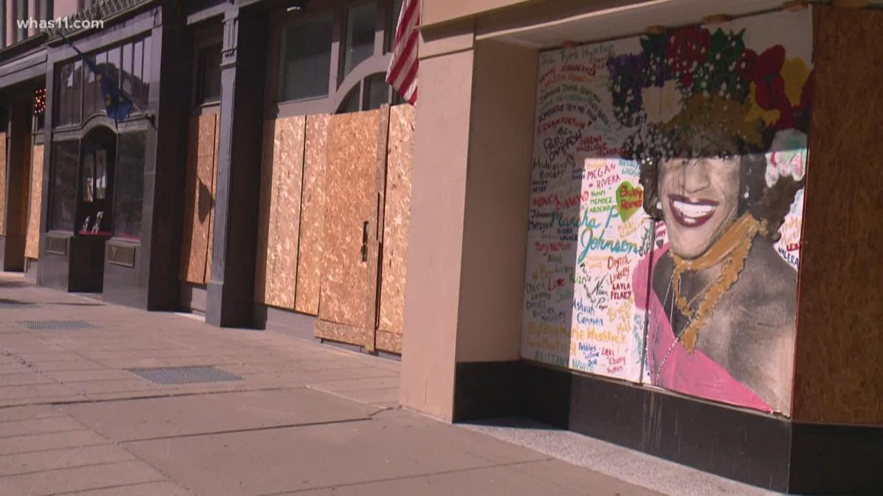 Businesses in downtown Louisville close, board up ahead of Breonna Taylor announcement